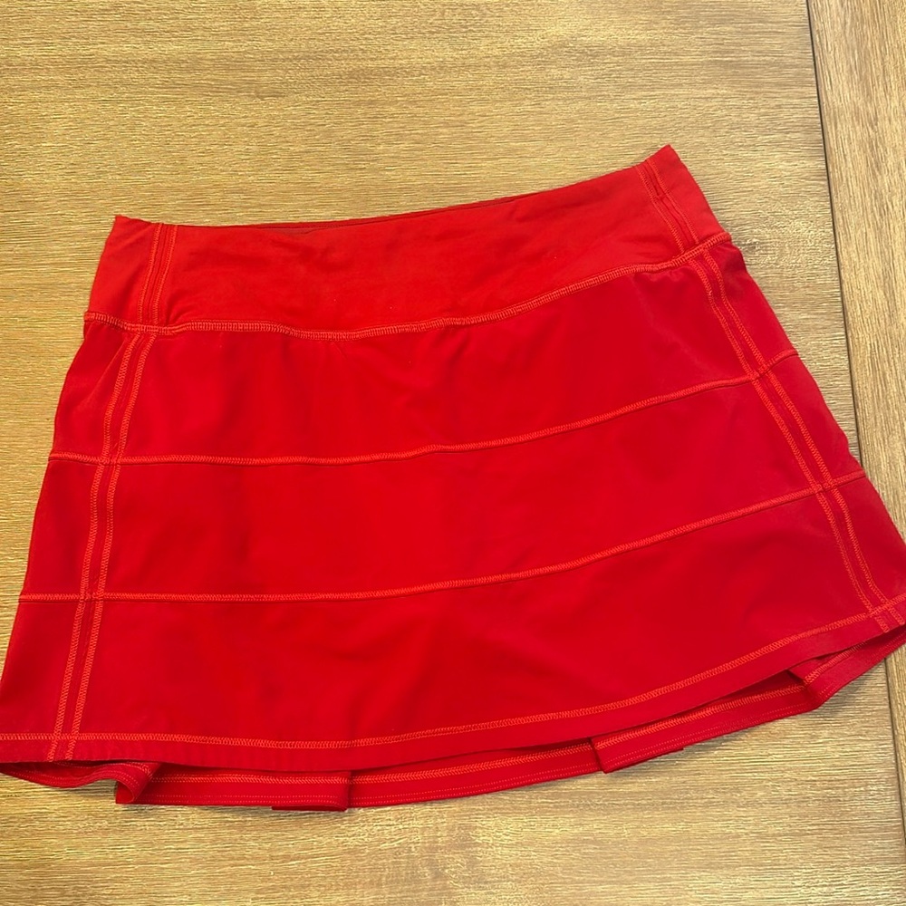 Red Lululemon skirt/with shorts in lining.